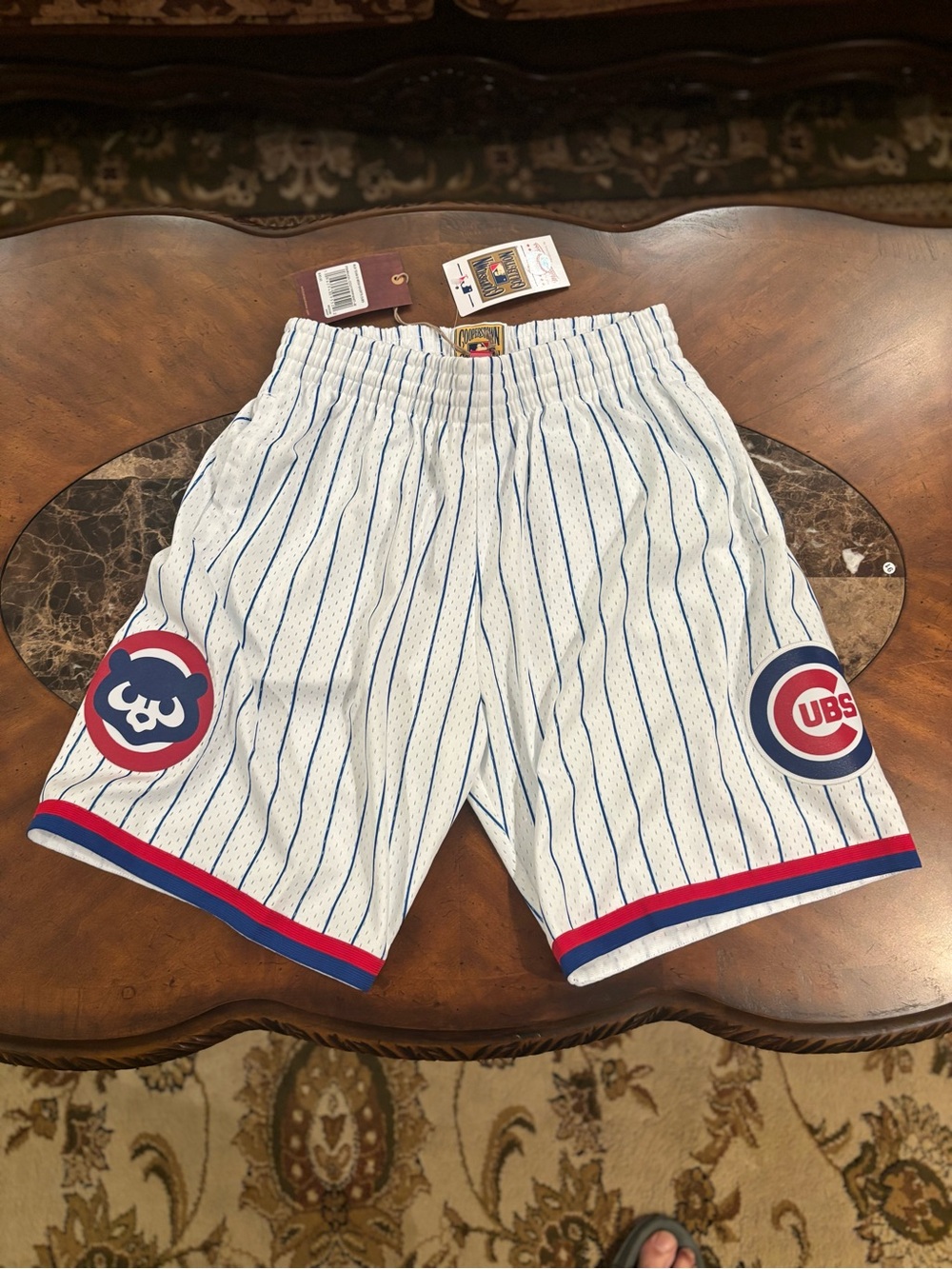Chicago Cubs White Pinstripe Mesh Athletic Shorts Mitchell & Ness Brand Size MD